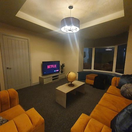 4 Bedroom Luxury House. Bike Park Wales. Secure Bike Store. Brecon Beacons Dowlais Exterior foto